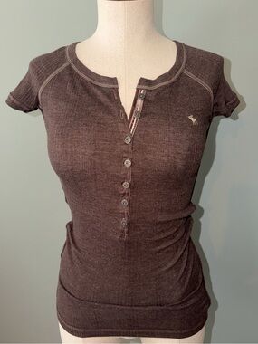Abercrombie & Fitch Chocolate Brown Short-Sleeve tunic Henley Tee
